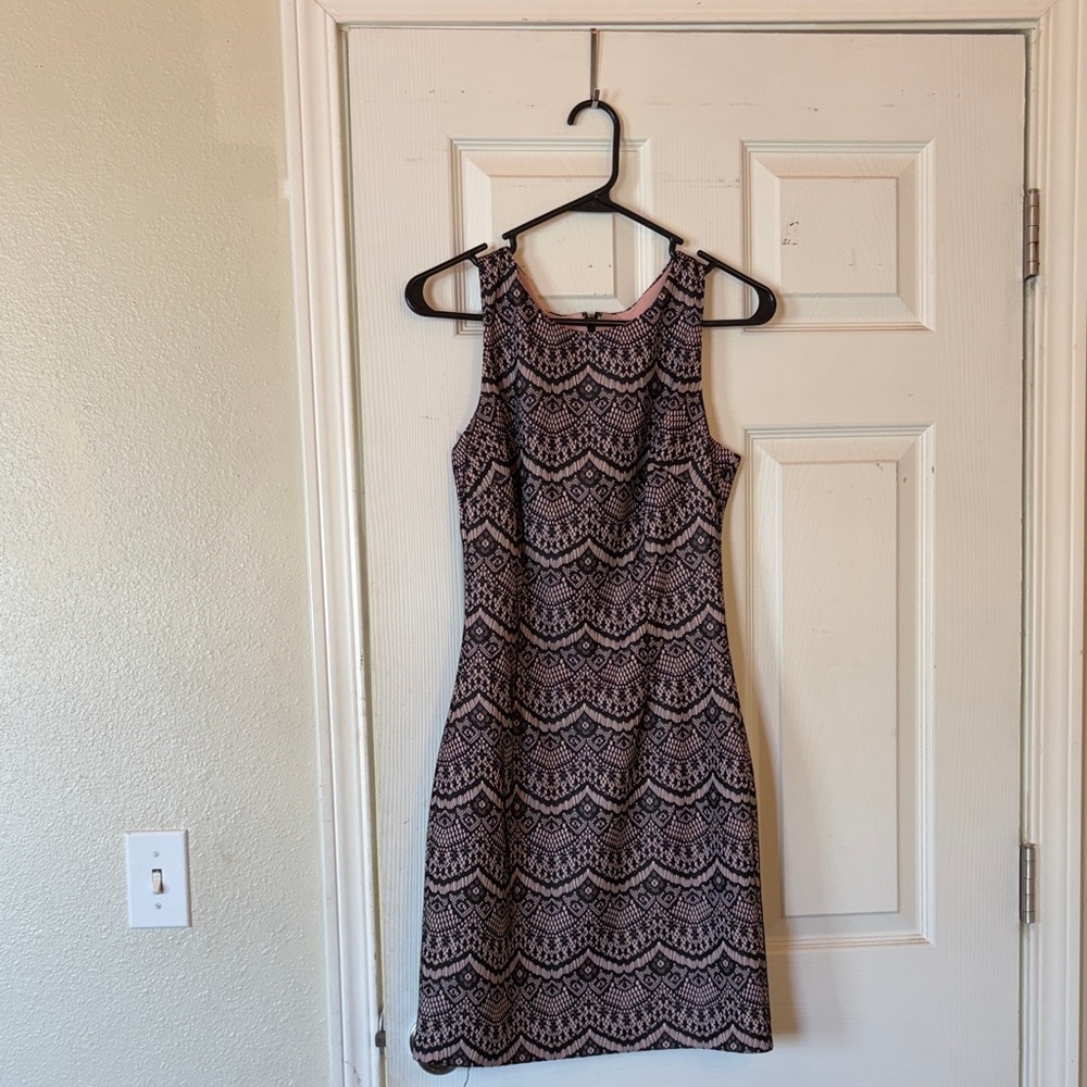 Elegant Black and Pink Lace Dress